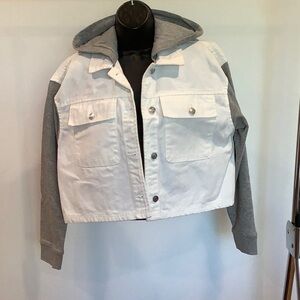 Broadway 38 white denim jacket with gray sleeves and hood, Medium